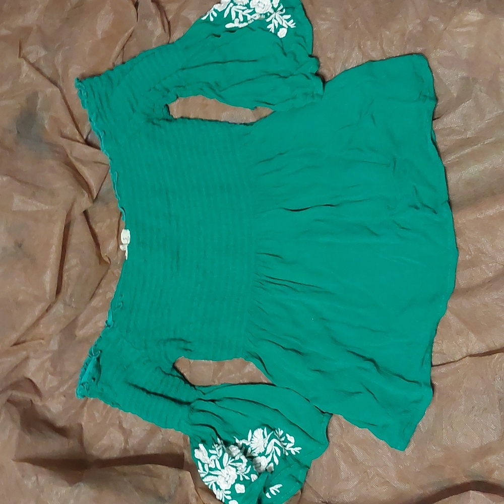 Hollister Off The Shoulder Embroidered Smocked Floral Top Small